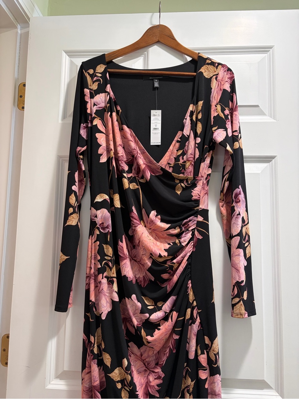 NWT White House Black Market Black Floral Ruched V-Neck Long Sleeve Dress